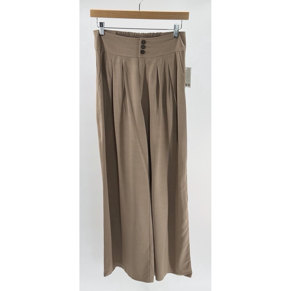 Bar III Women's Beige High Rise Pleat Front Wide Leg Pants Petite Size 4P *Notes